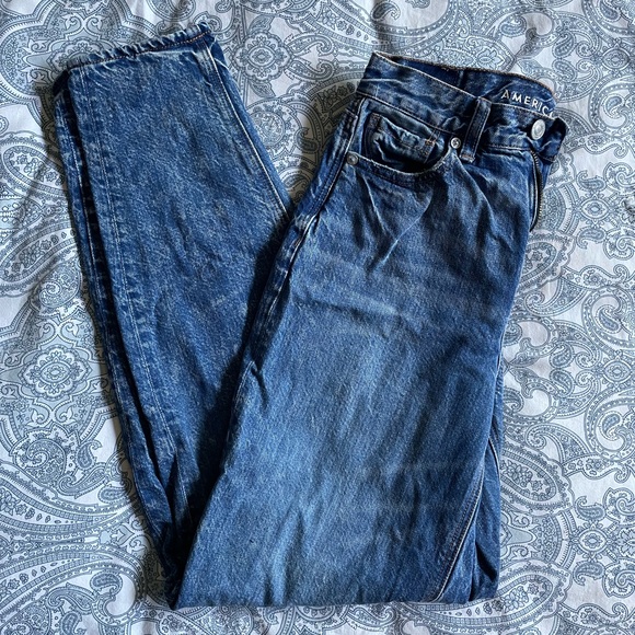 Mom Jeans - Picture 4 of 8